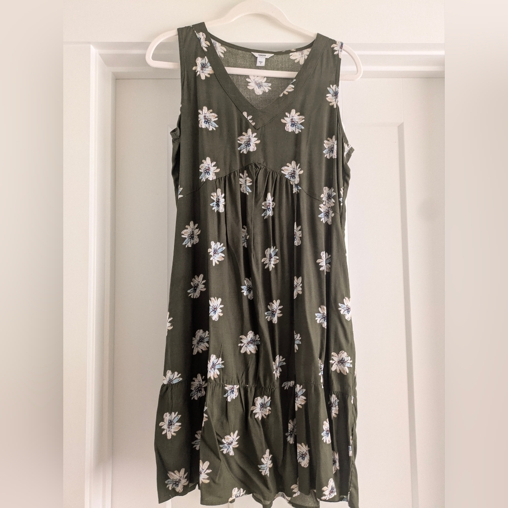Sonoma Olive Green Floral Top